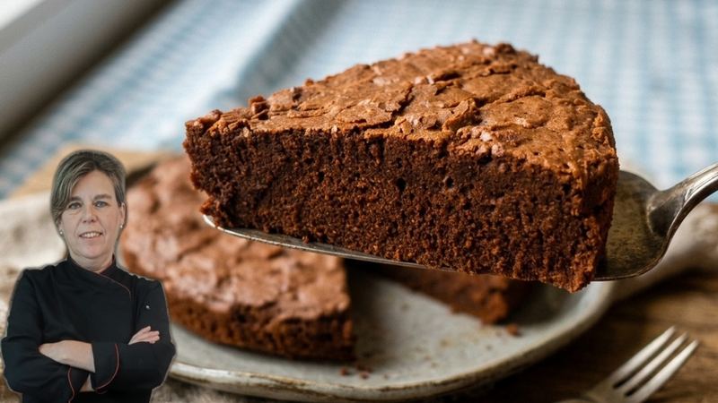 Bizcocho de chocolate, receta de Manoli García