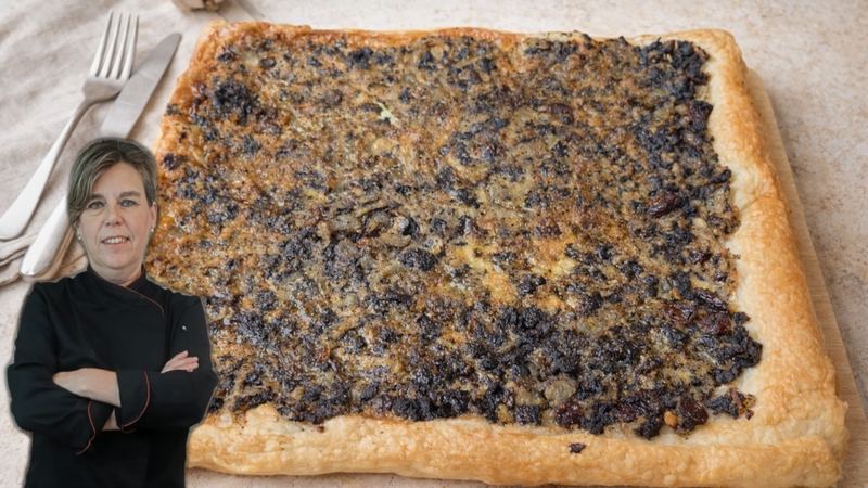 Empanada de morcilla, receta de Manoli García