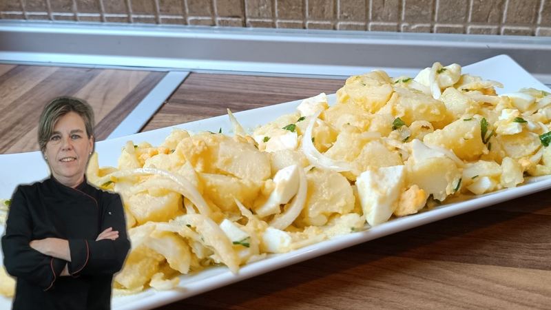 Papas aliñás, receta de Manoli García